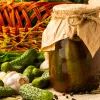 Банка с огурцами Банка с огурцами