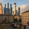 Вид на Москва-Сити со двора на Мантулинской