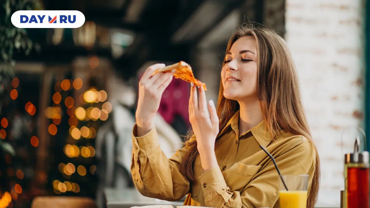 девушка хочет пиццу