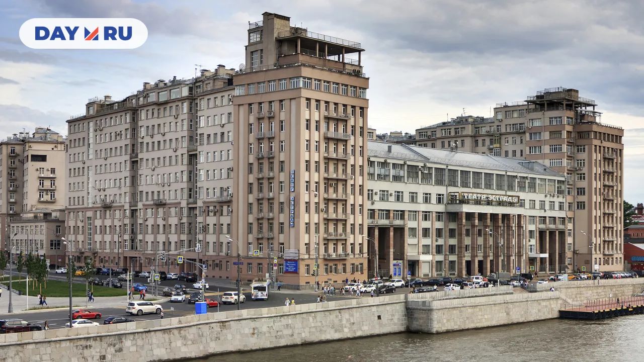 Дом на Набережной