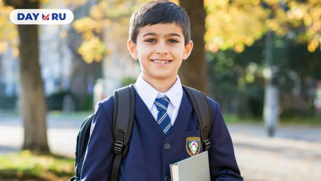 мальчик в школе