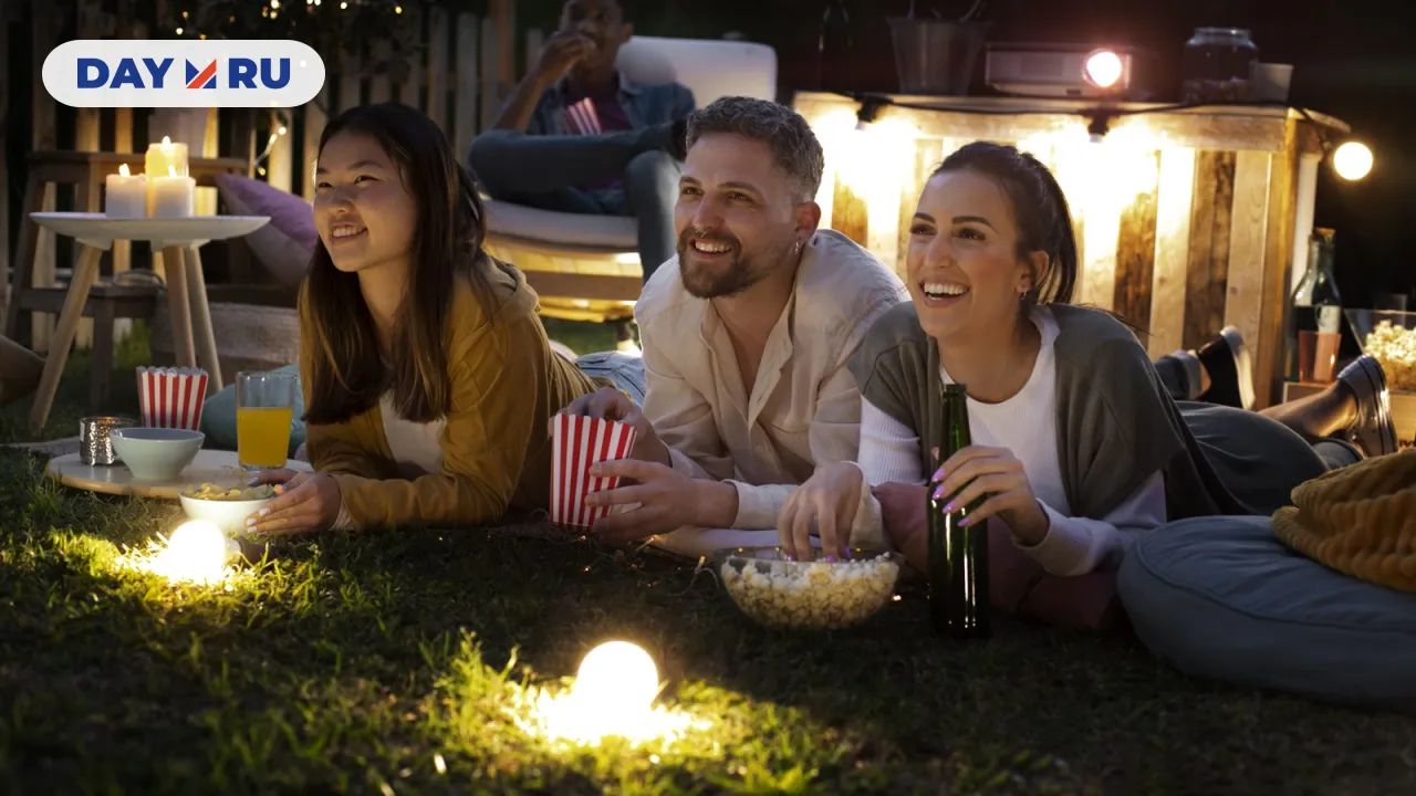 Летний кинопоказ