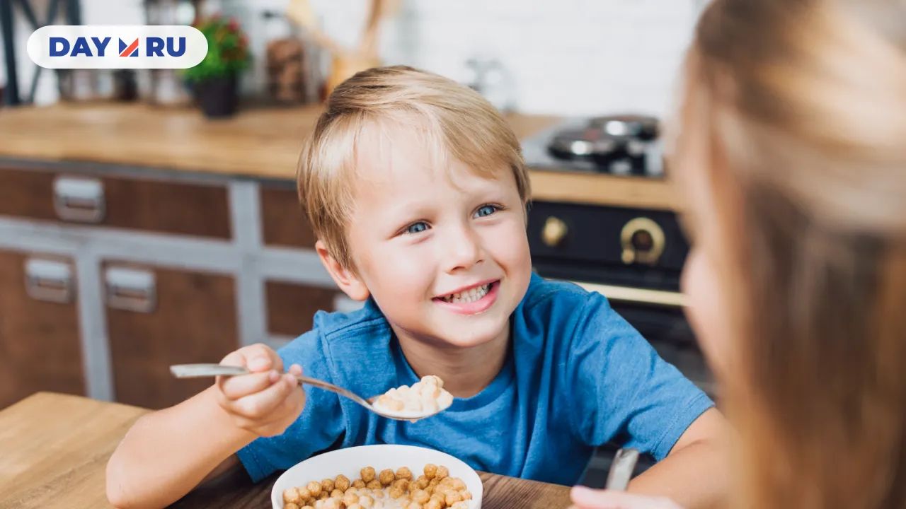 Ребенок, еда