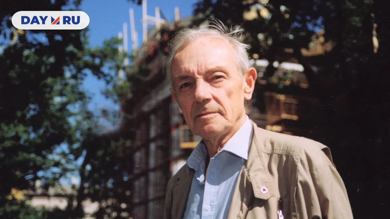 Кирилл Лавров