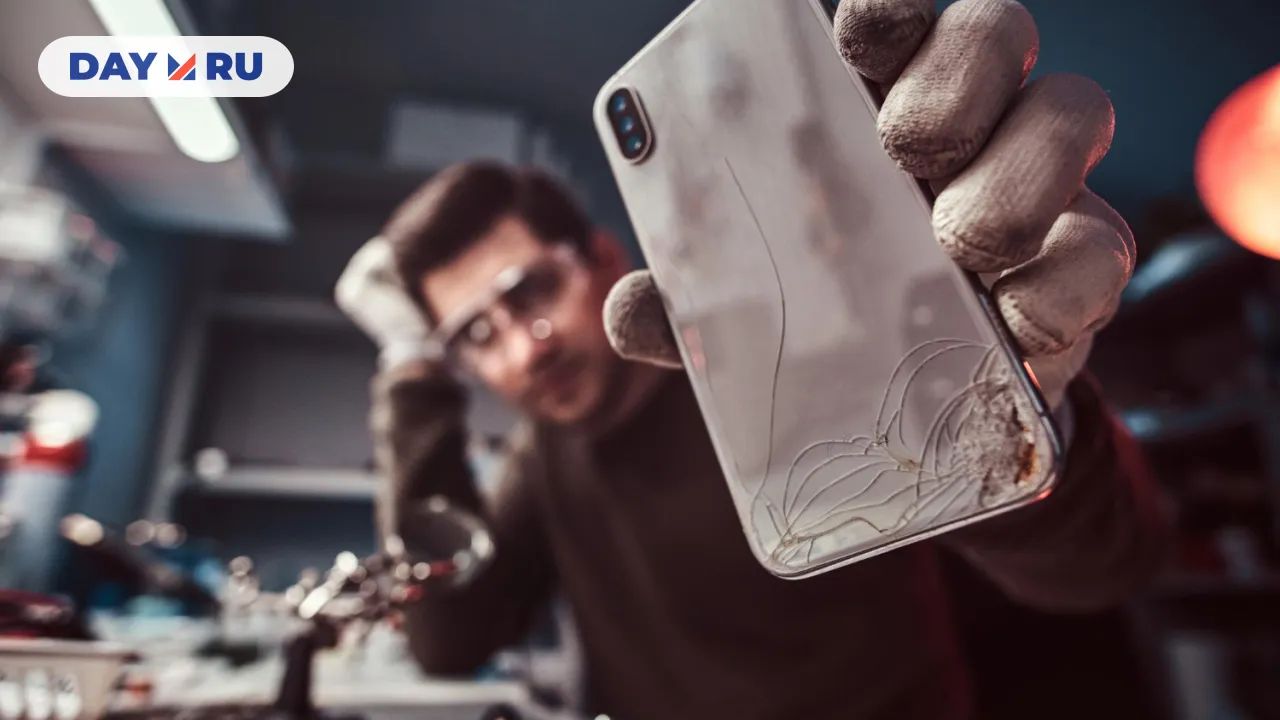 Сломанный смартфон