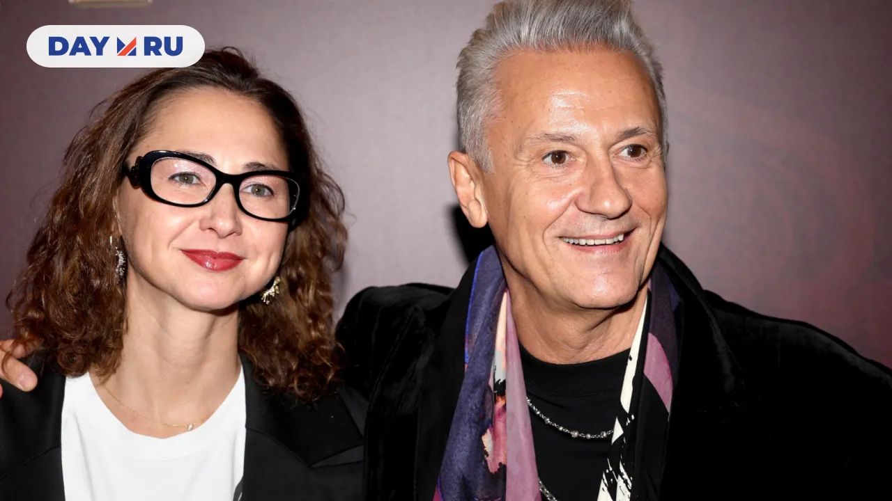 Олег Меньшиков с супругой