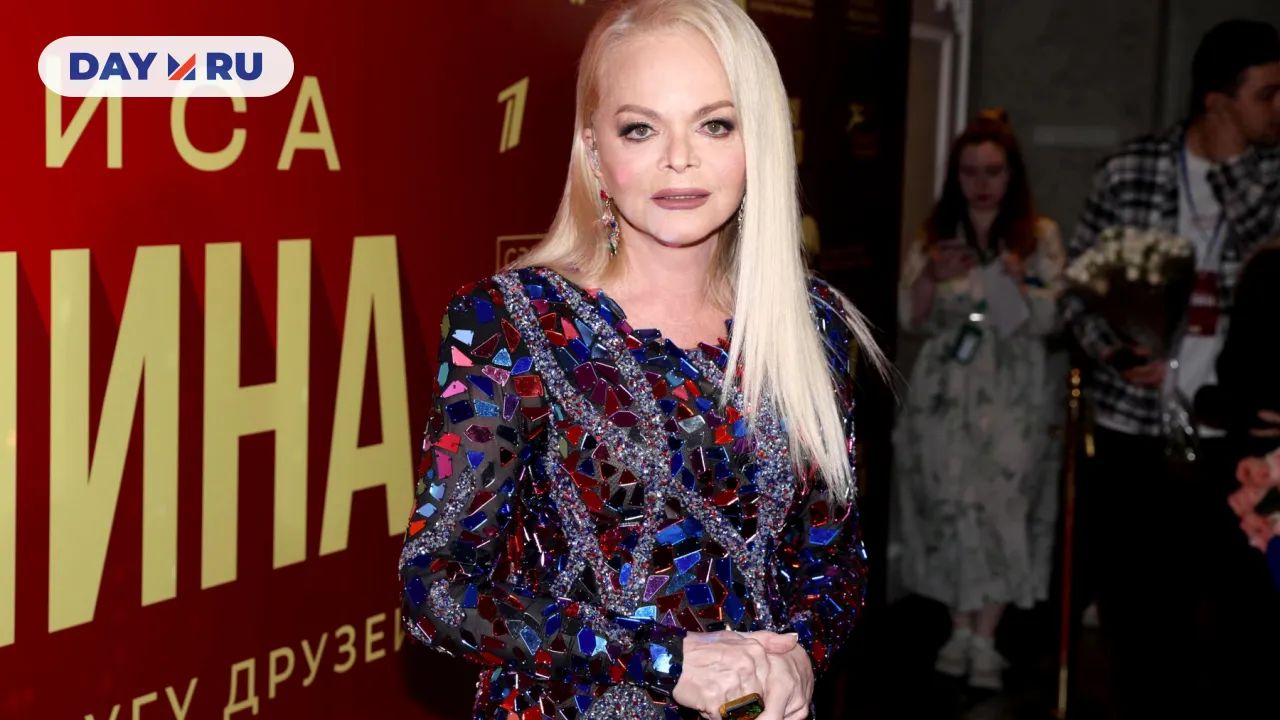 Лариса Долина