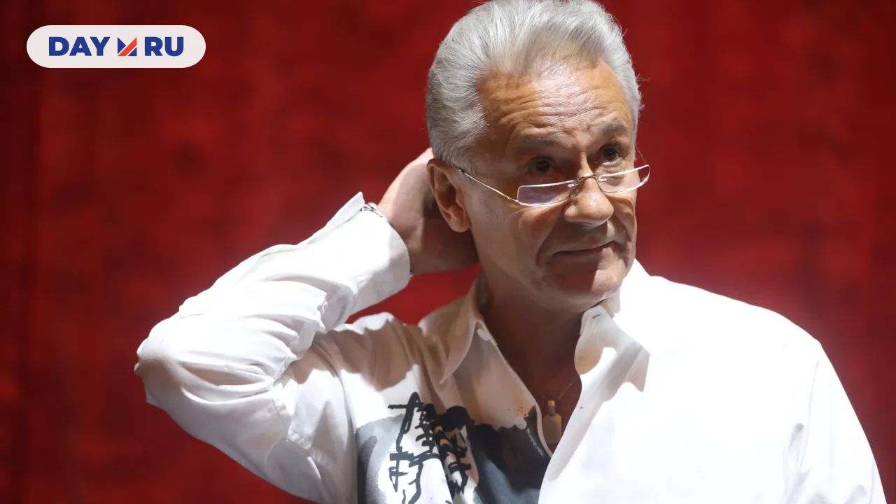 Олег Меньшиков