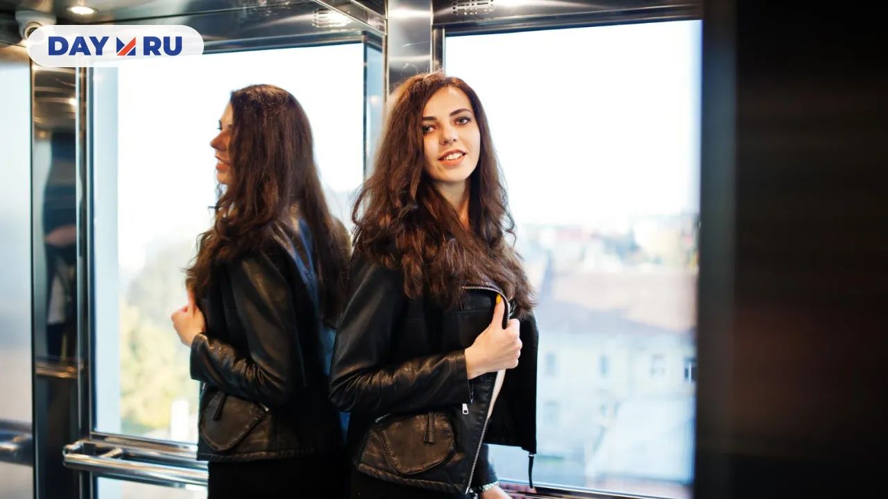 Лифт, зеркало