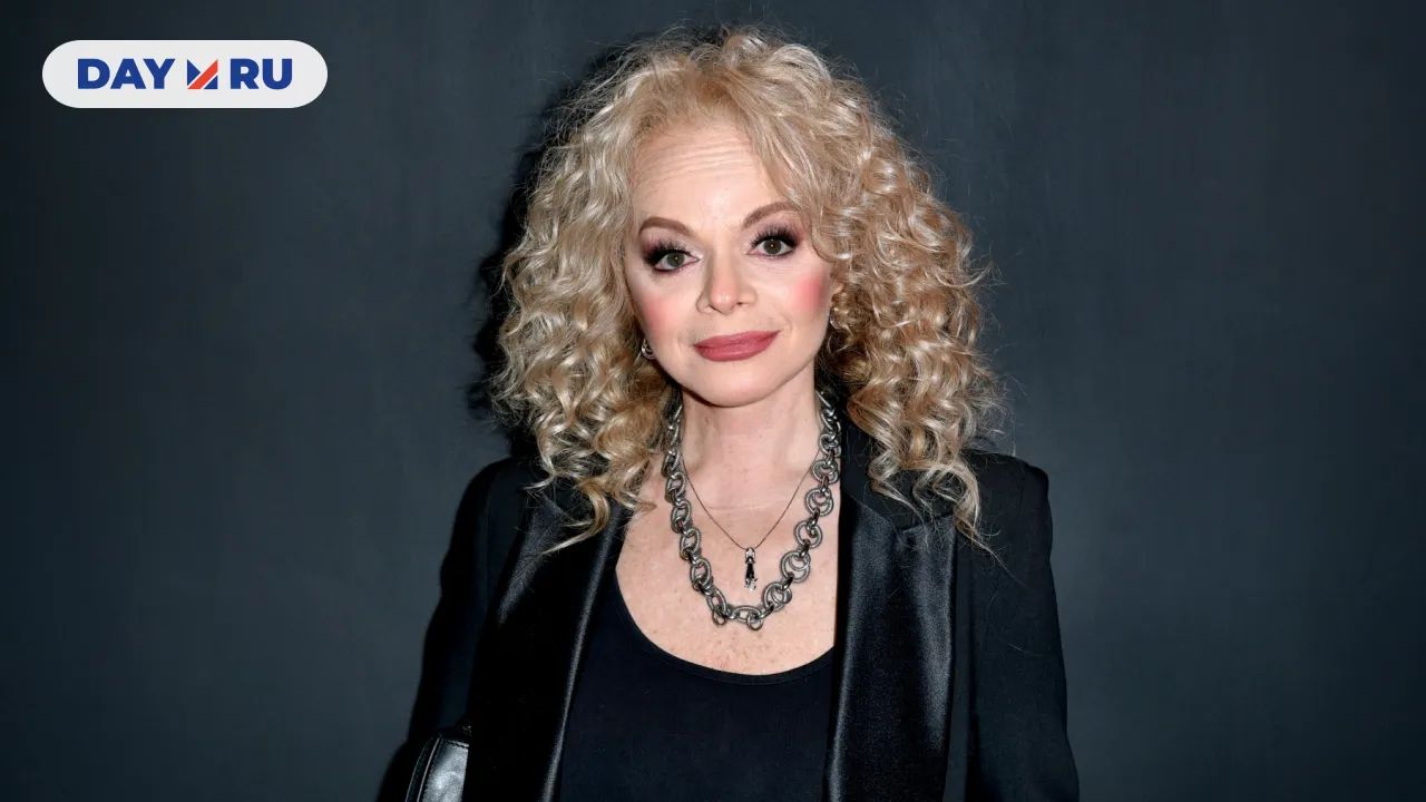 Лариса Долина