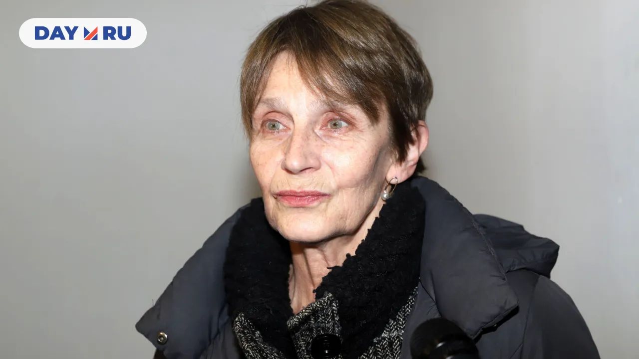 Елена Сафонова