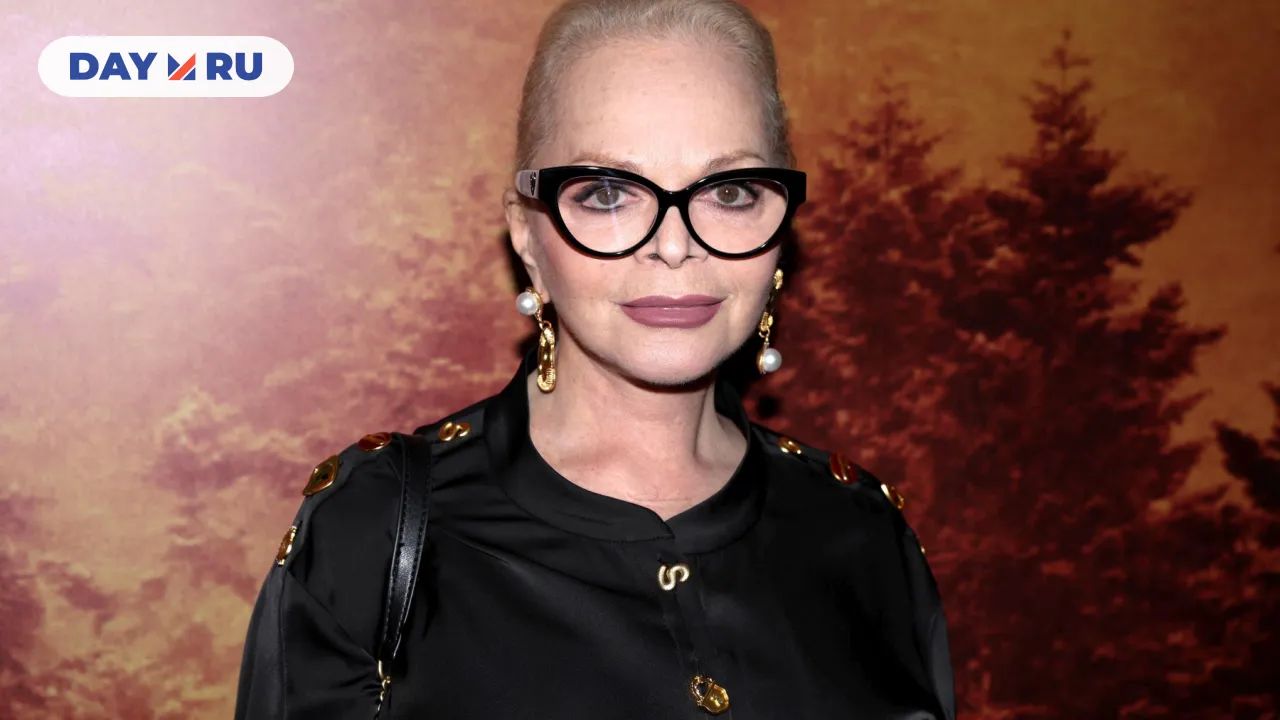 Лариса Долина