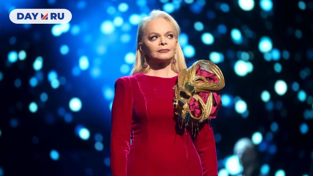 Лариса Долина