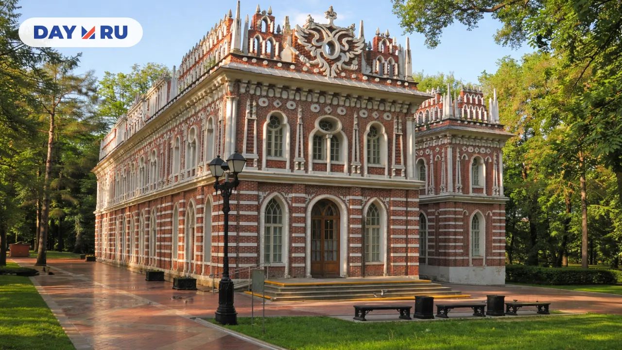 Средний дворец в Царицыне 