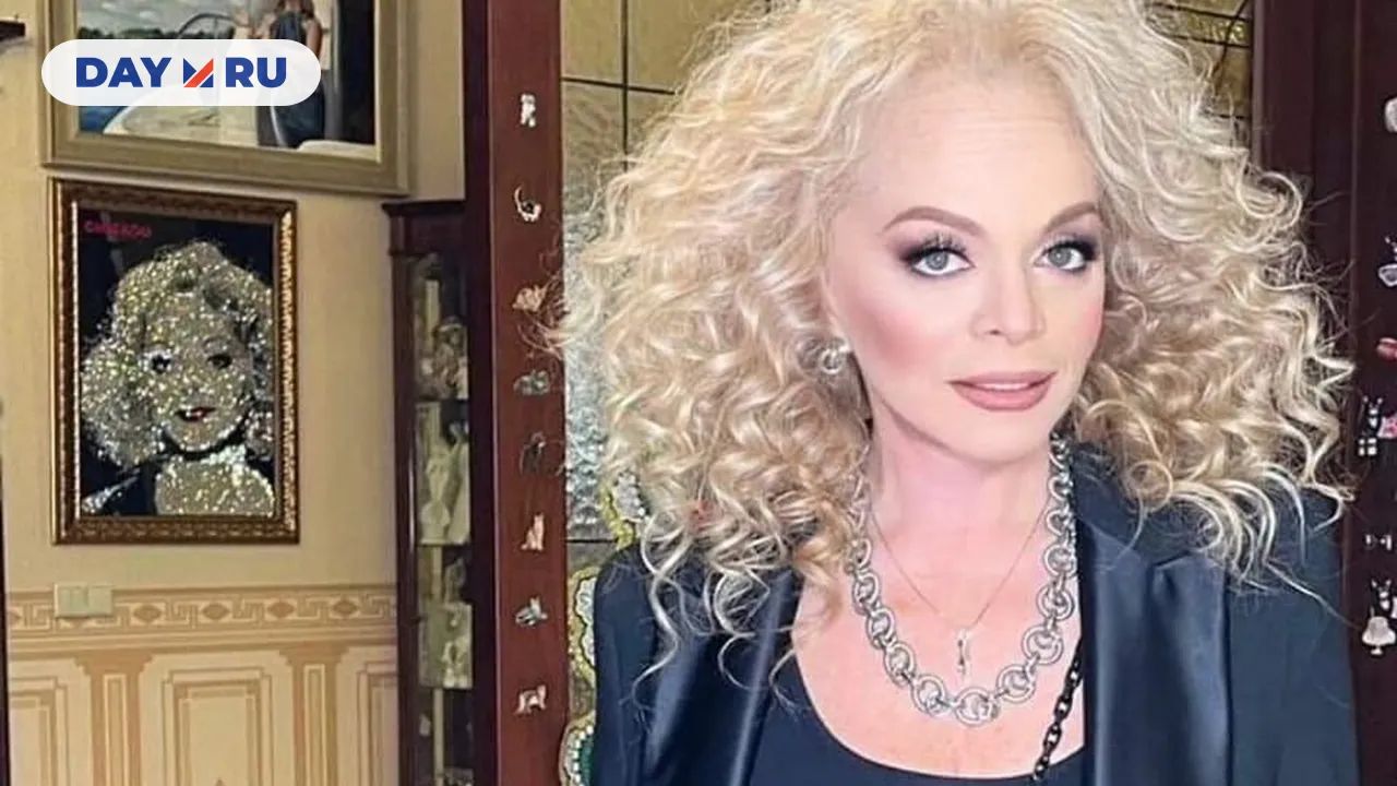 Лариса Долина