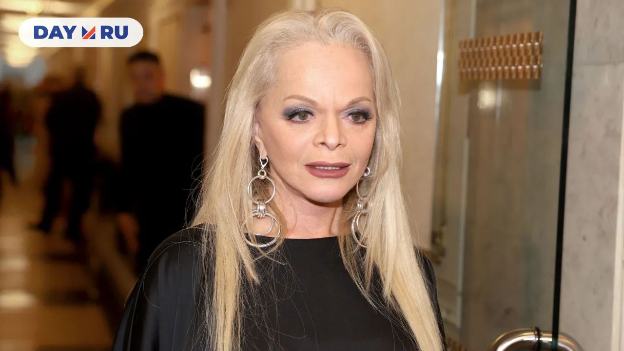 Лариса Долина