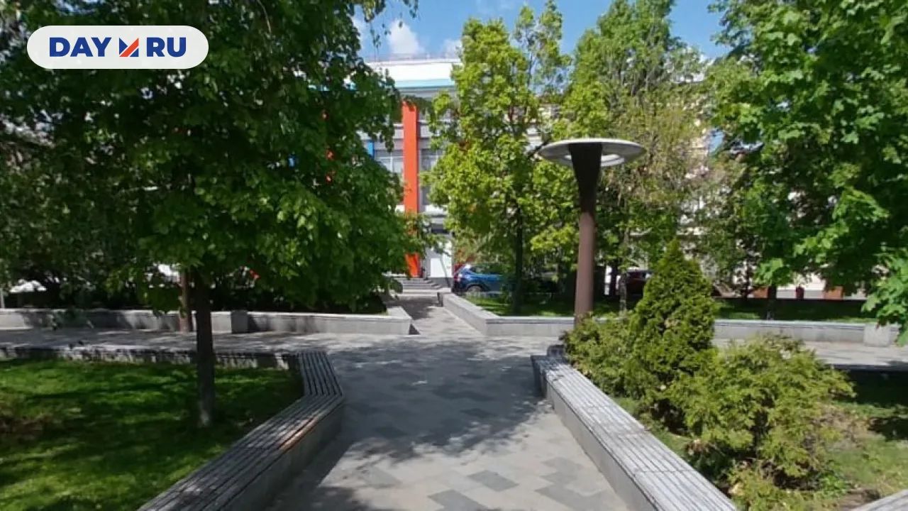 Площадь Цезаря Куникова