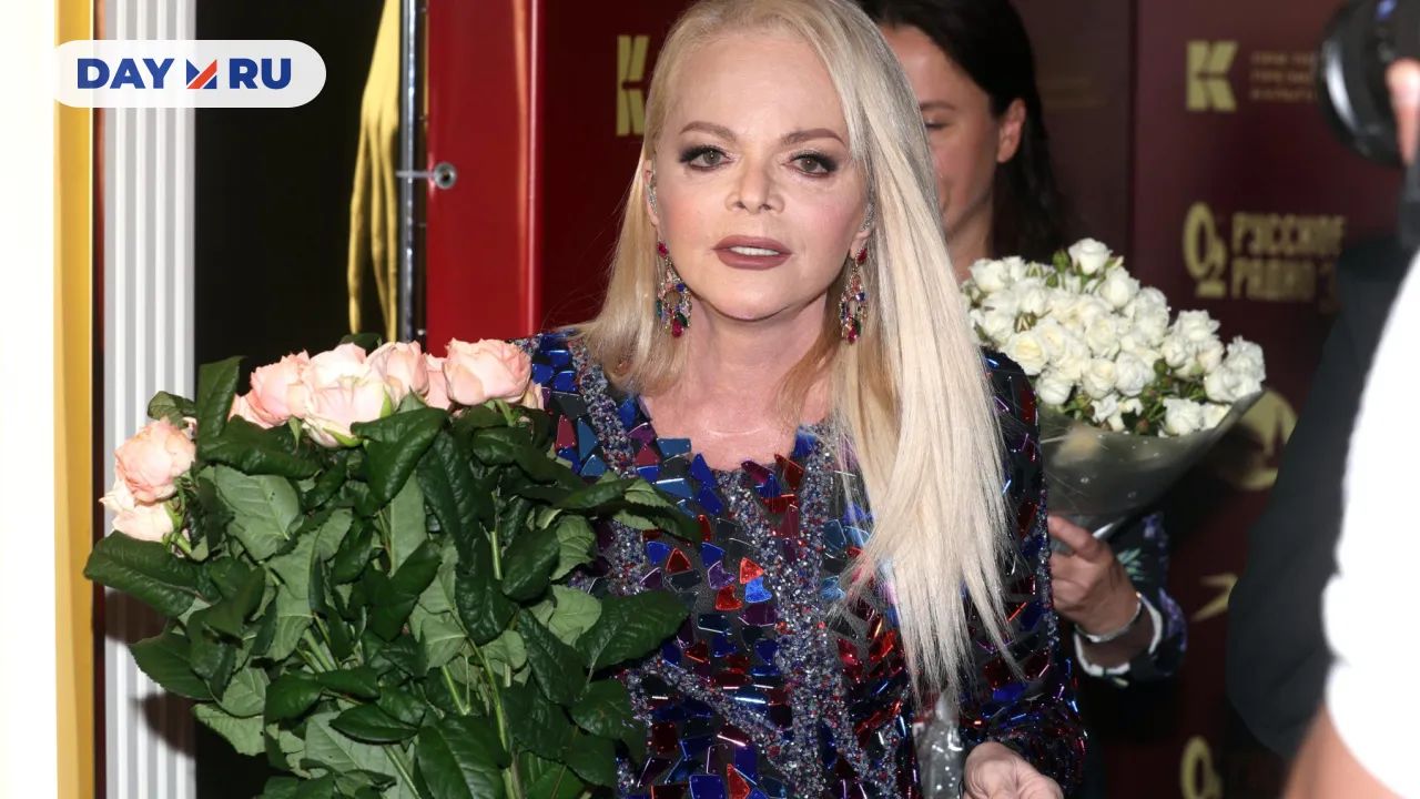 Лариса Долина