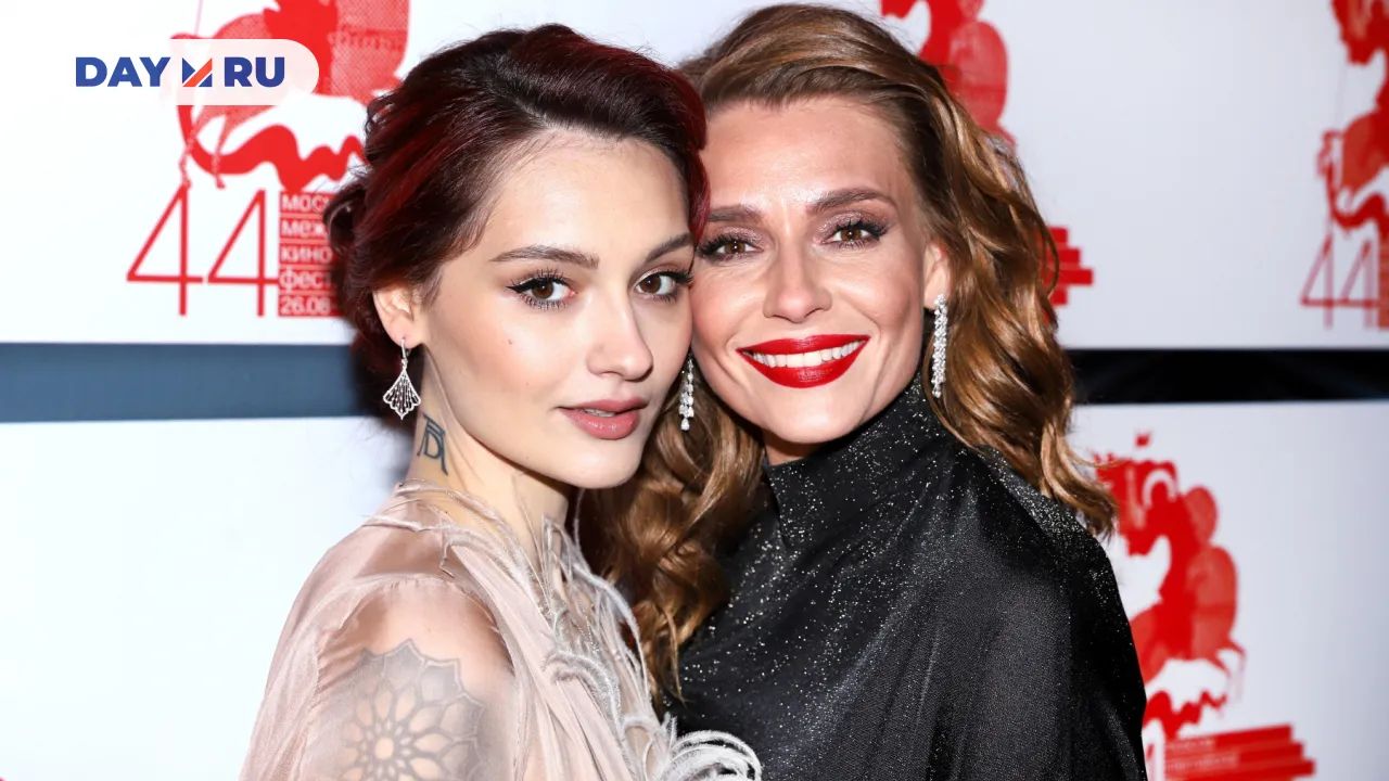 Любовь Толкалина с дочерью