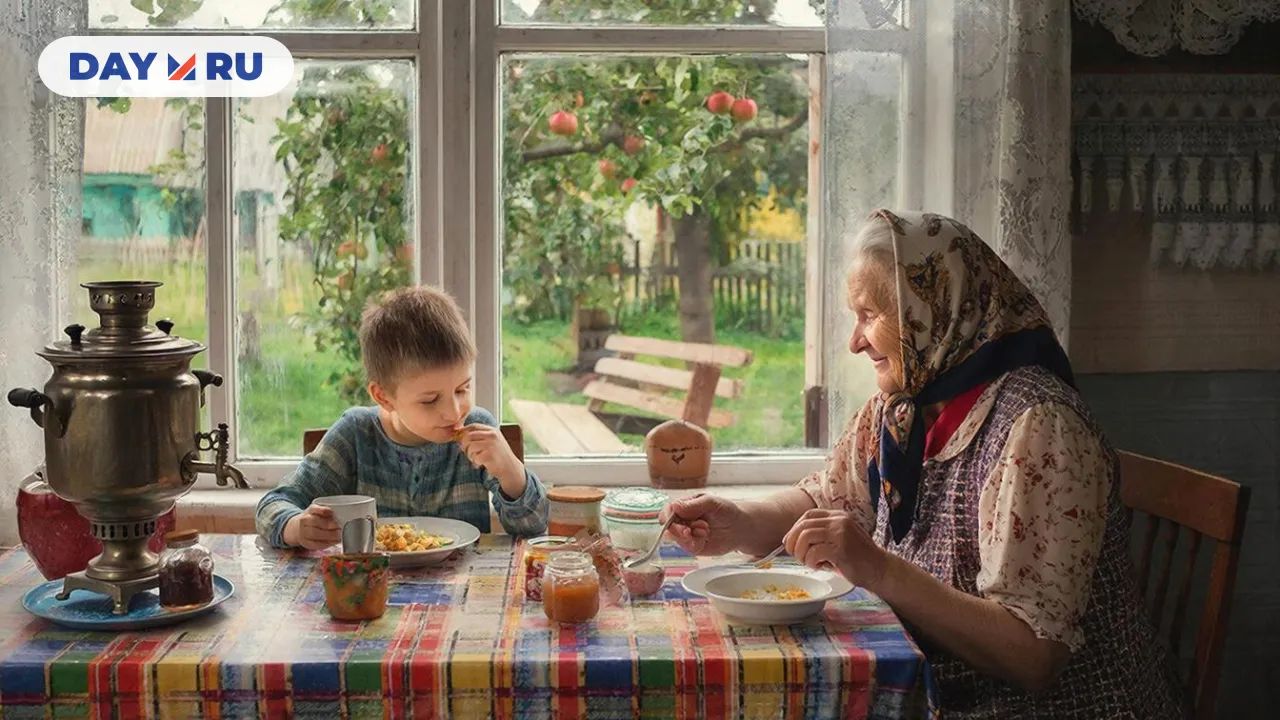 Бабушка, внук, обед