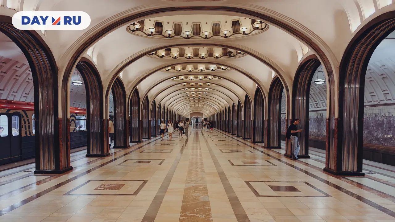Станция метро Маяковская