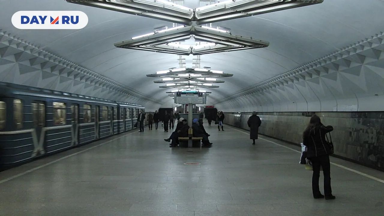 Станция метро Тульская