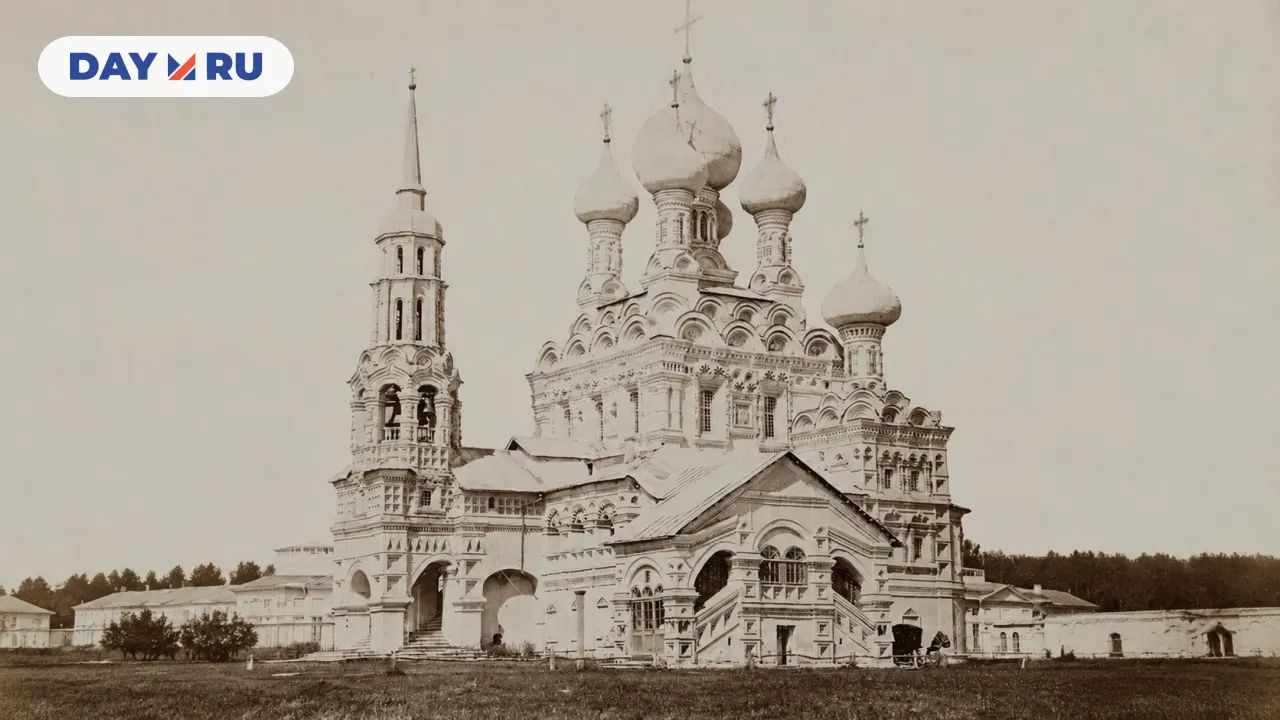 Вид церкви Живоначальной Троицы до переделки. 1860-е гг.