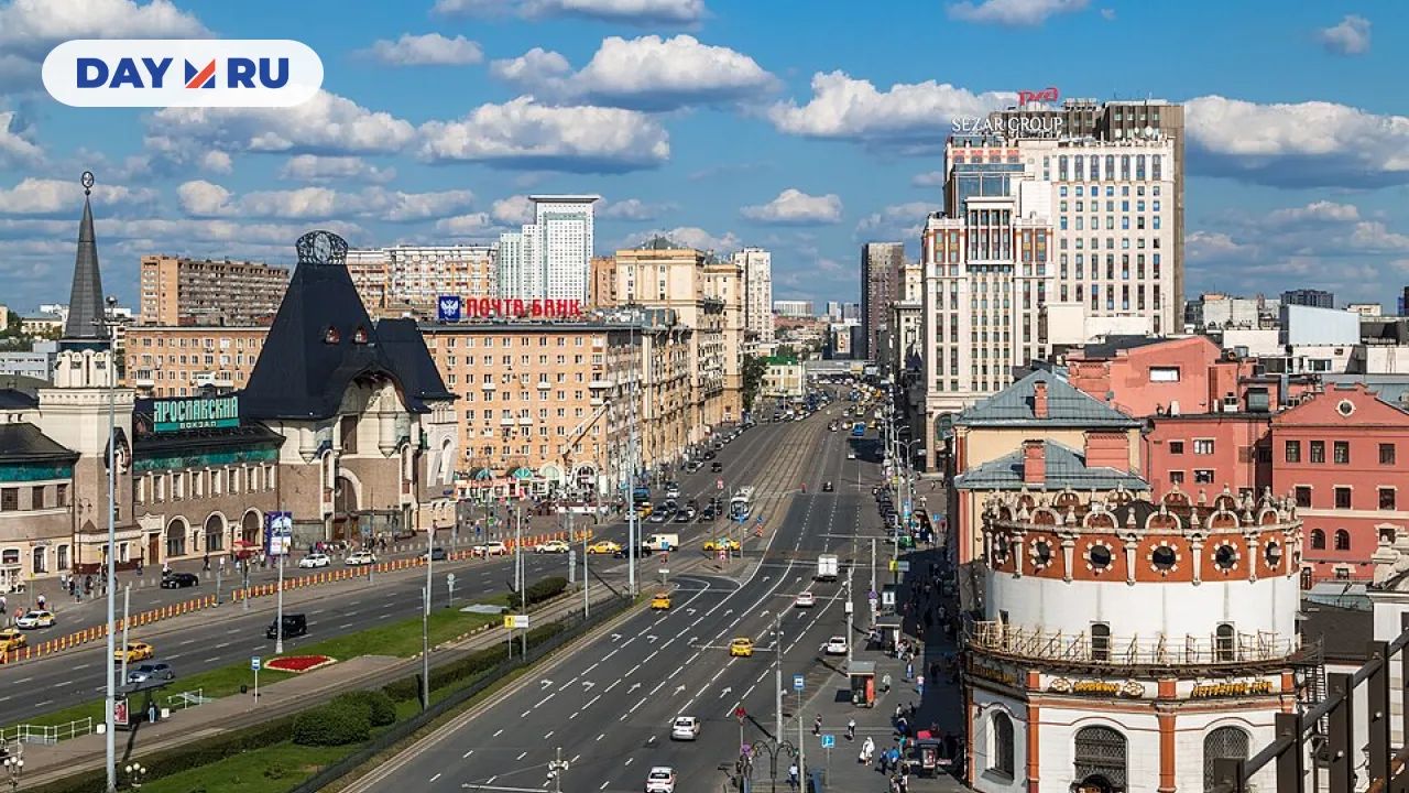 Вид на Краснопрудную улицу