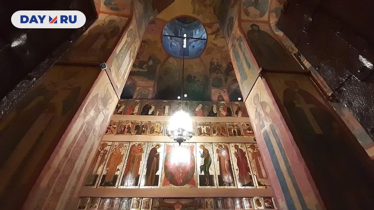 Фрески в церкви Ризоположения