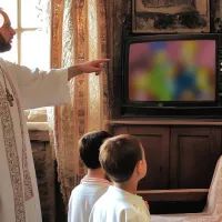 Батюшка и мультфильмы