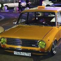 Таксомоторы перейдут на отечественный автопром