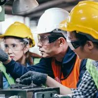 Экскурсия на завод для школьников