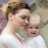 Мать и дитя