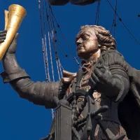 Монумент Петру I