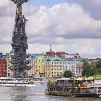 Памятник Петру 1