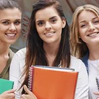 Студентки
