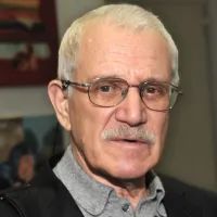 Александр Митта