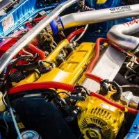 Двигатель автомобиля