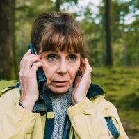 заблудилась в лесу