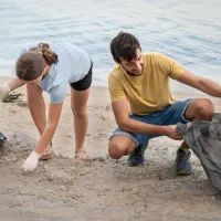 Люди, пляж, грязь