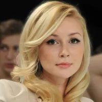 Анна Заворотнюк