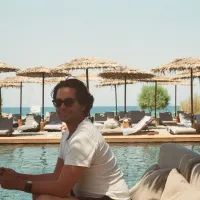 Мужчина на курорте