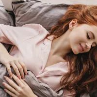 Спящая девушка