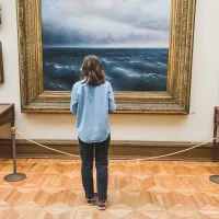 Третьяковская галерея, женщина