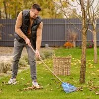 Работа в саду