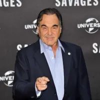 Оливер Стоун