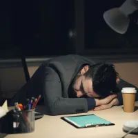 уставший от работы