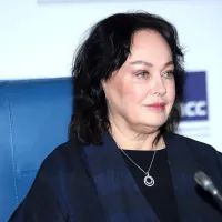 Лариса Гузеева