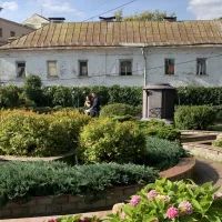 Морозовский сад летом 