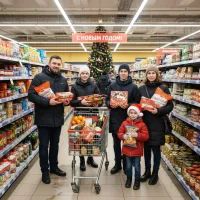 Семья, супермаркет, продукты, Новый год